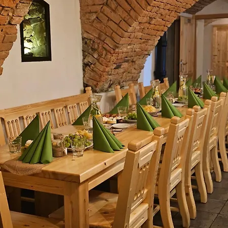 Balonovy A Pivovar 3* Radesin