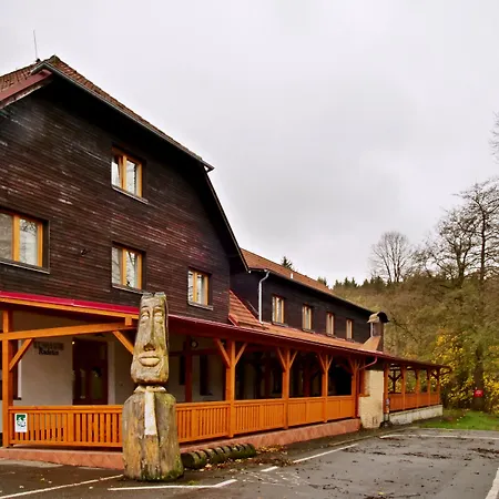 Otel Balonovy A Pivovar Radesin