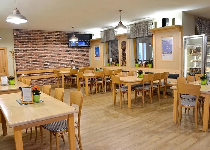 Hotel Balonovy A Pivovar Radesin