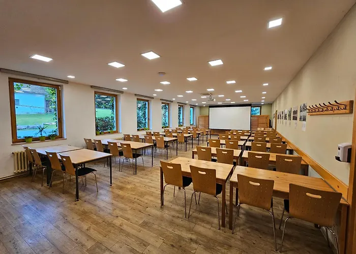 Hotel Balónový A Pivovar Radesin