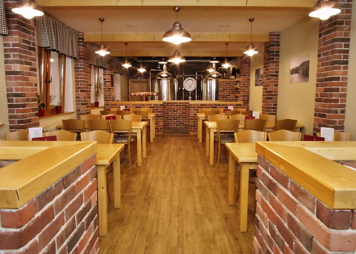 Hotel Balónový A Pivovar Radesin